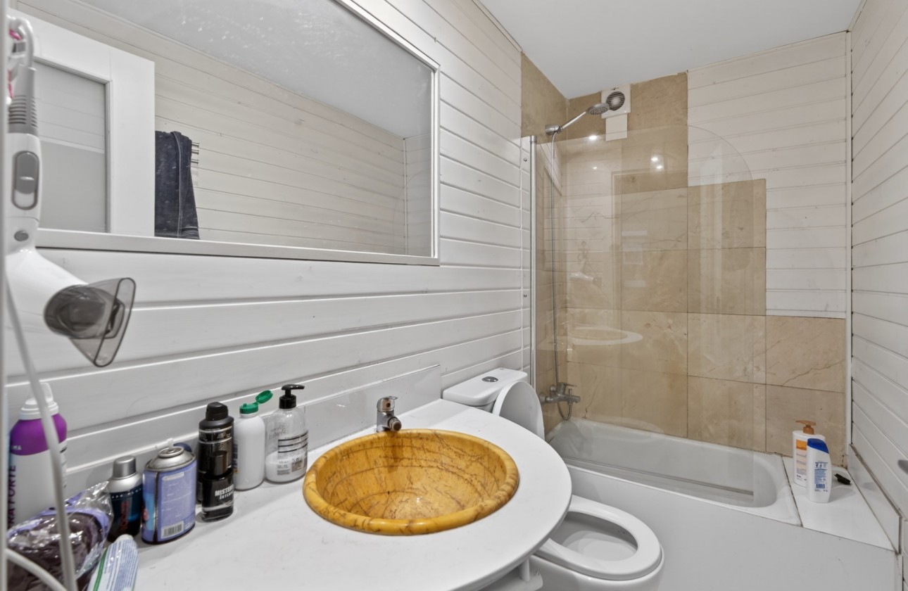 Resale - Apartment - Alicante