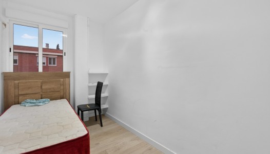 Resale - Apartment - Alicante