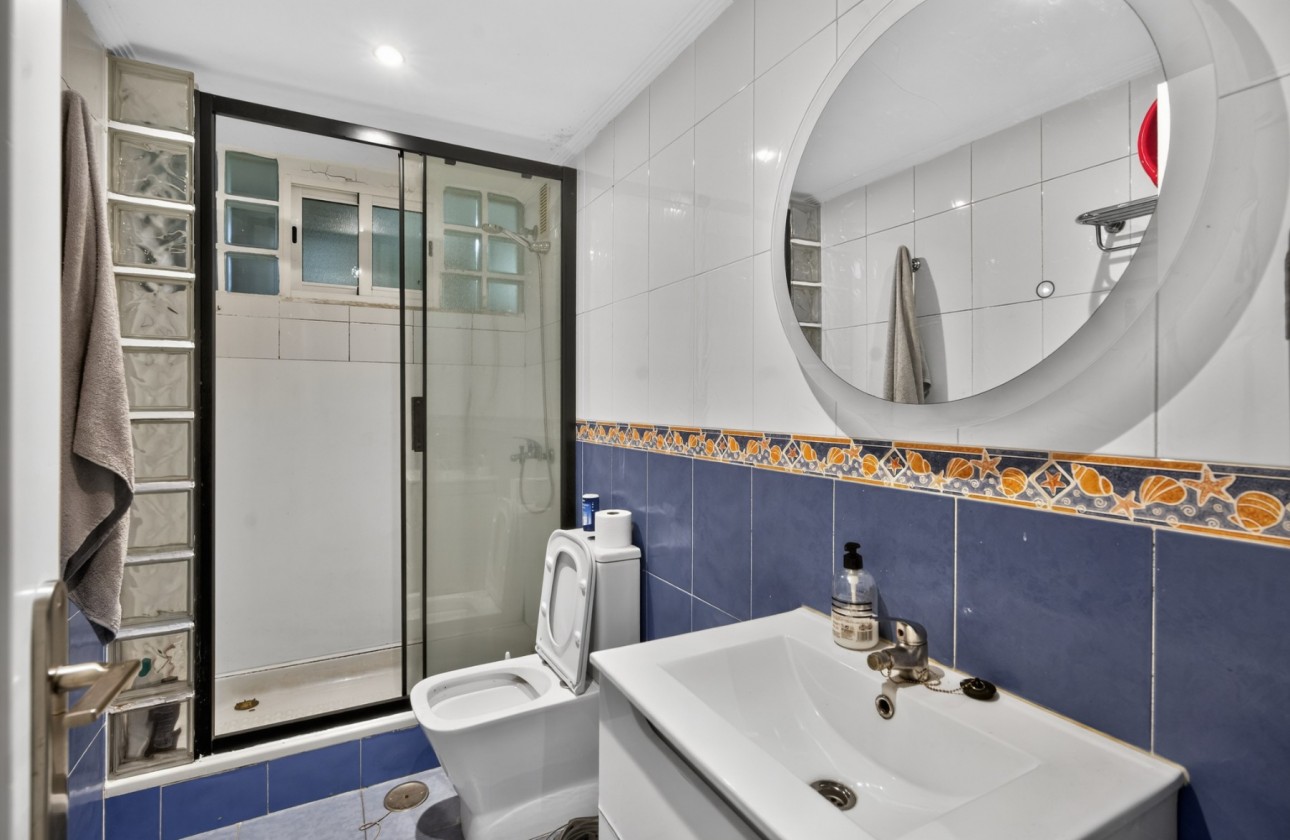 Resale - Apartment - Alicante