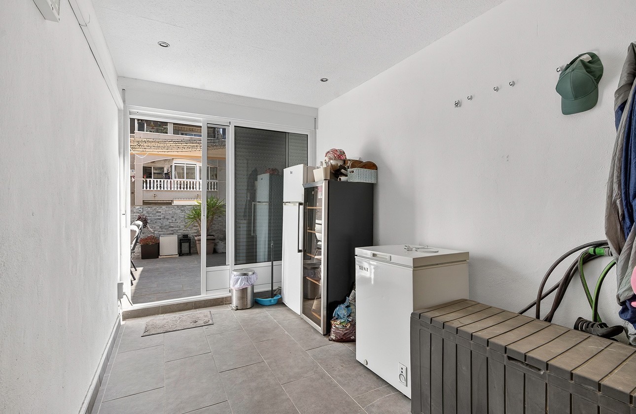 Resale - Apartment - Torrevieja - Playa de los Locos