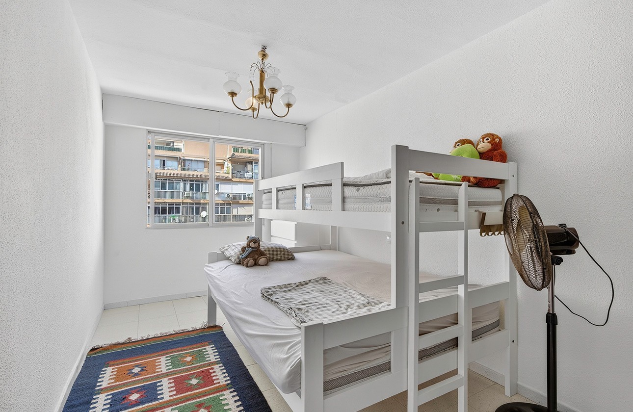 Resale - Apartment - Torrevieja - Playa de los Locos