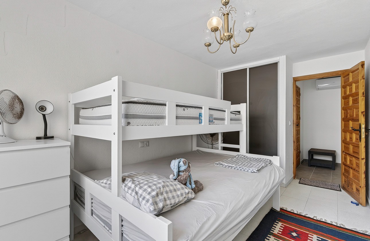 Resale - Apartment - Torrevieja - Playa de los Locos