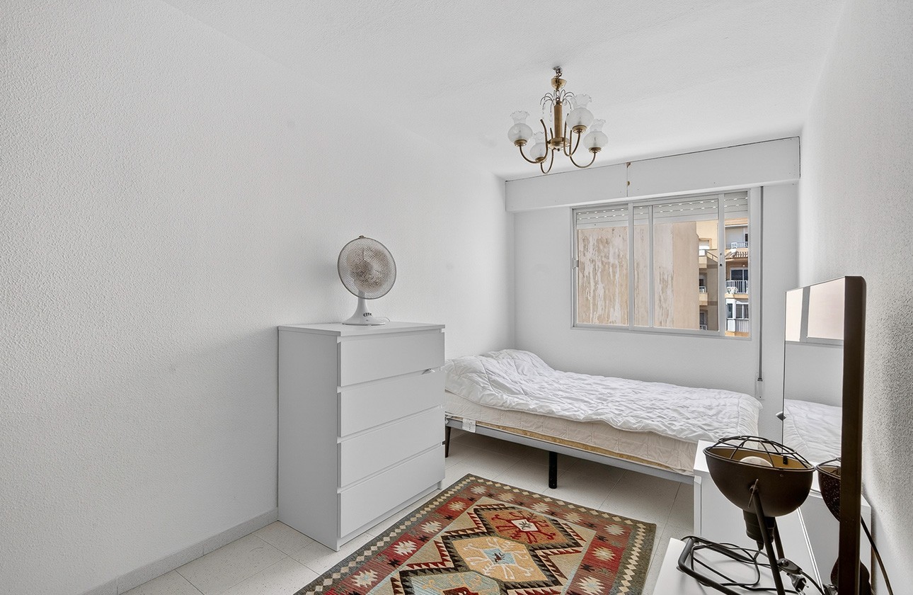 Resale - Apartment - Torrevieja - Playa de los Locos