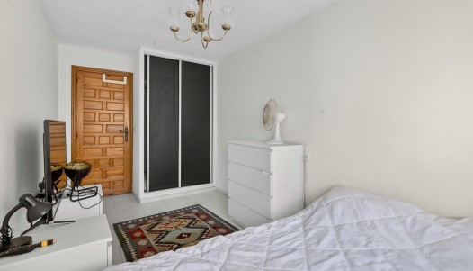 Resale - Apartment - Torrevieja - Playa de los Locos