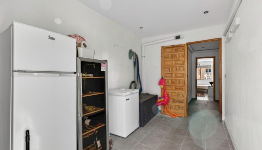 Resale - Apartment - Torrevieja - Playa de los Locos