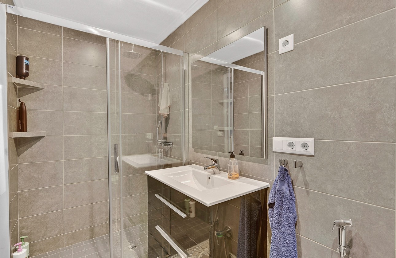 Resale - Apartment - Torrevieja - Playa de los Locos