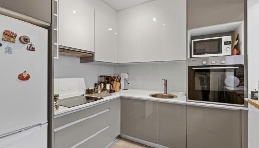 Resale - Apartment - Torrevieja - Playa de los Locos