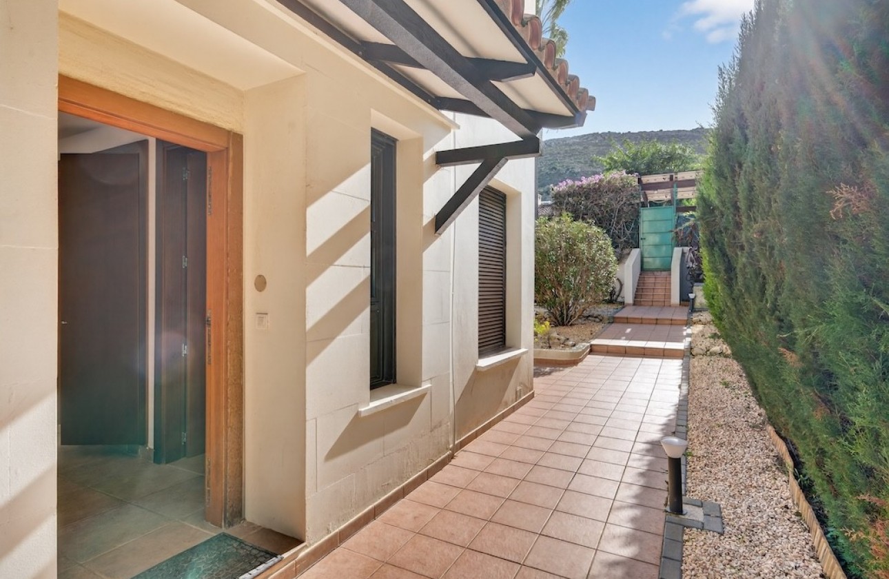 Resale - Villa - Jávea  - Monte Olimpe