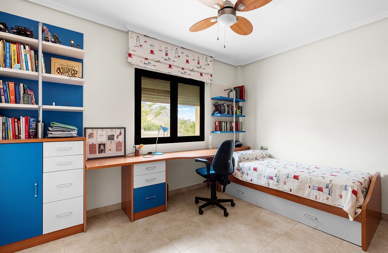 Resale - Villa - Alicante - Rebolledo