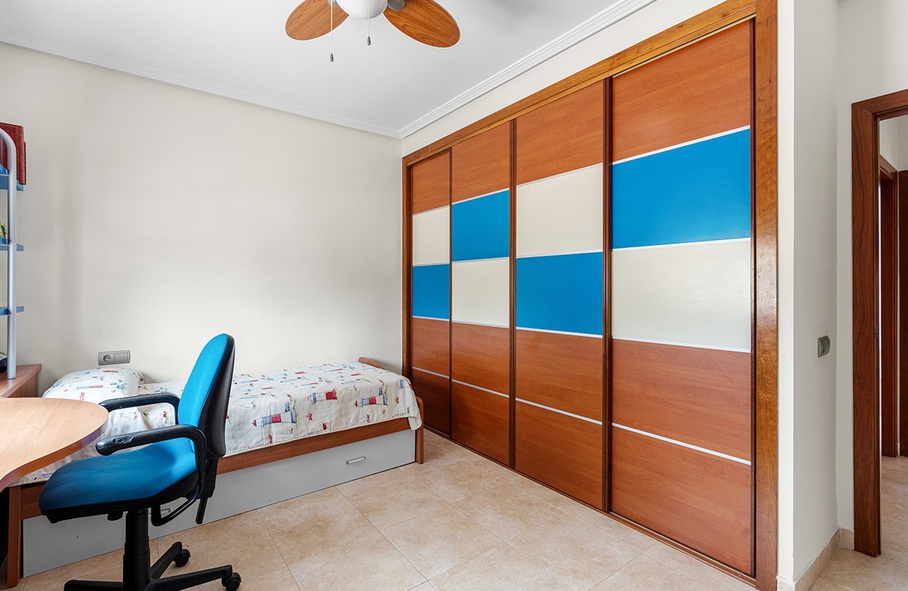 Resale - Villa - Alicante - Rebolledo