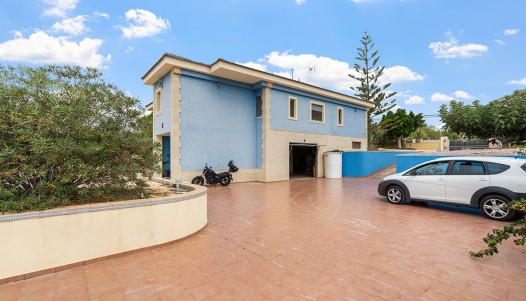 Resale - Villa - Alicante - Rebolledo