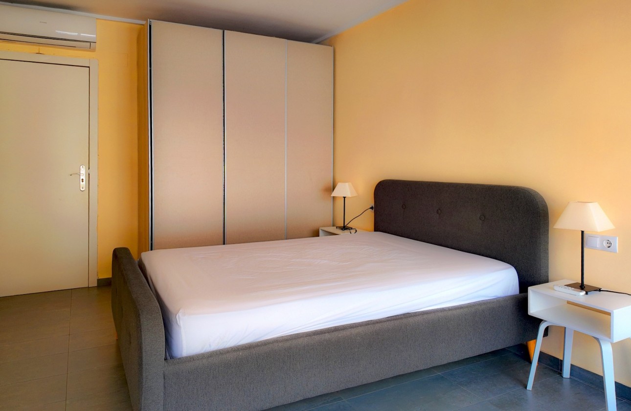 Resale - Apartment - Alicante - Center