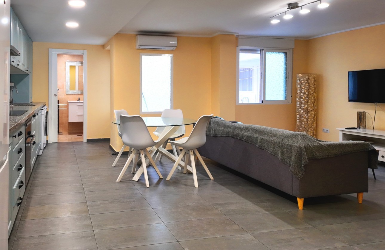 Resale - Apartment - Alicante - Center