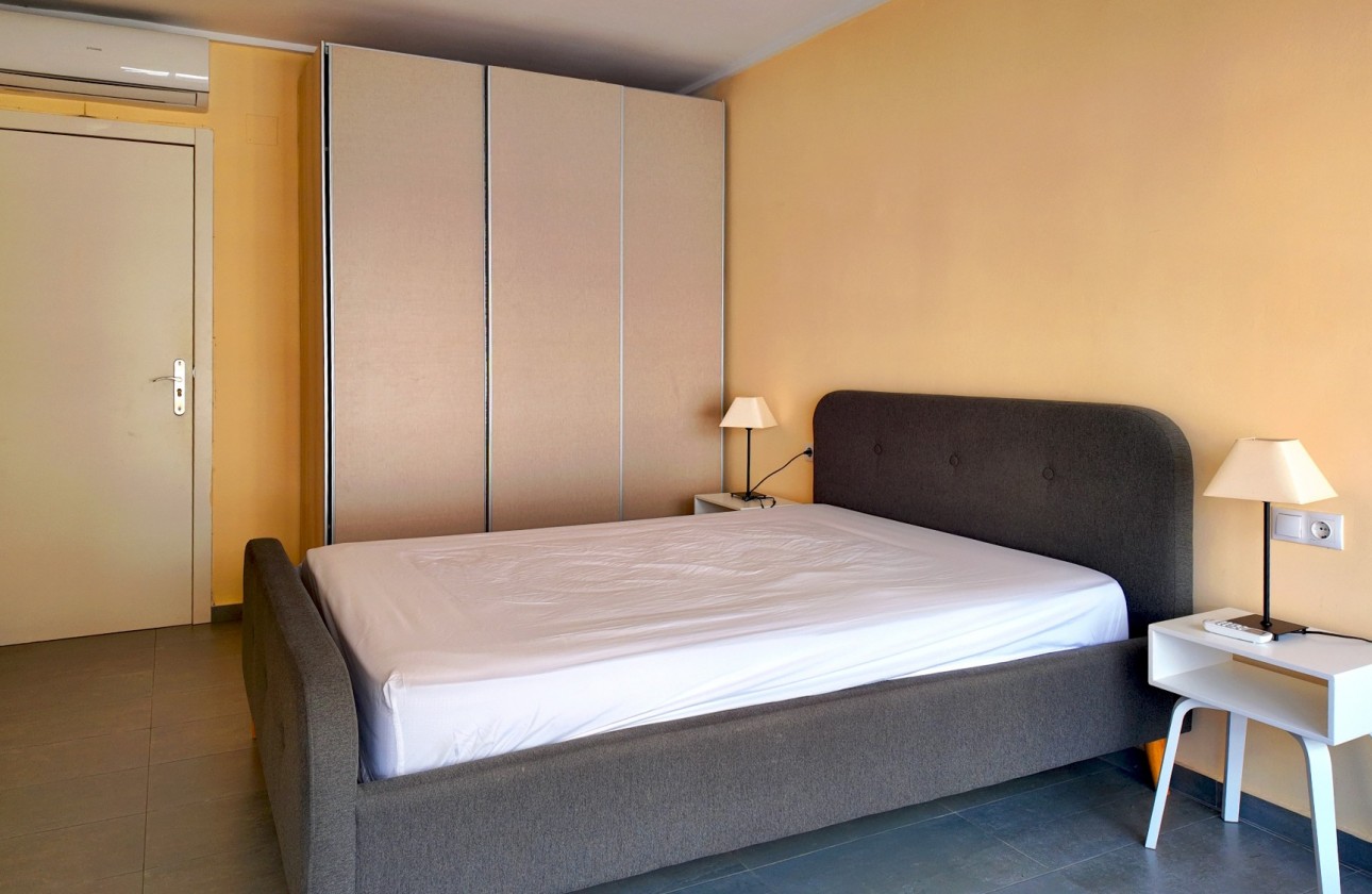 Resale - Apartment - Alicante - Center