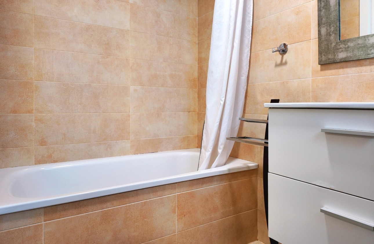 Resale - Apartment - Alicante - Center