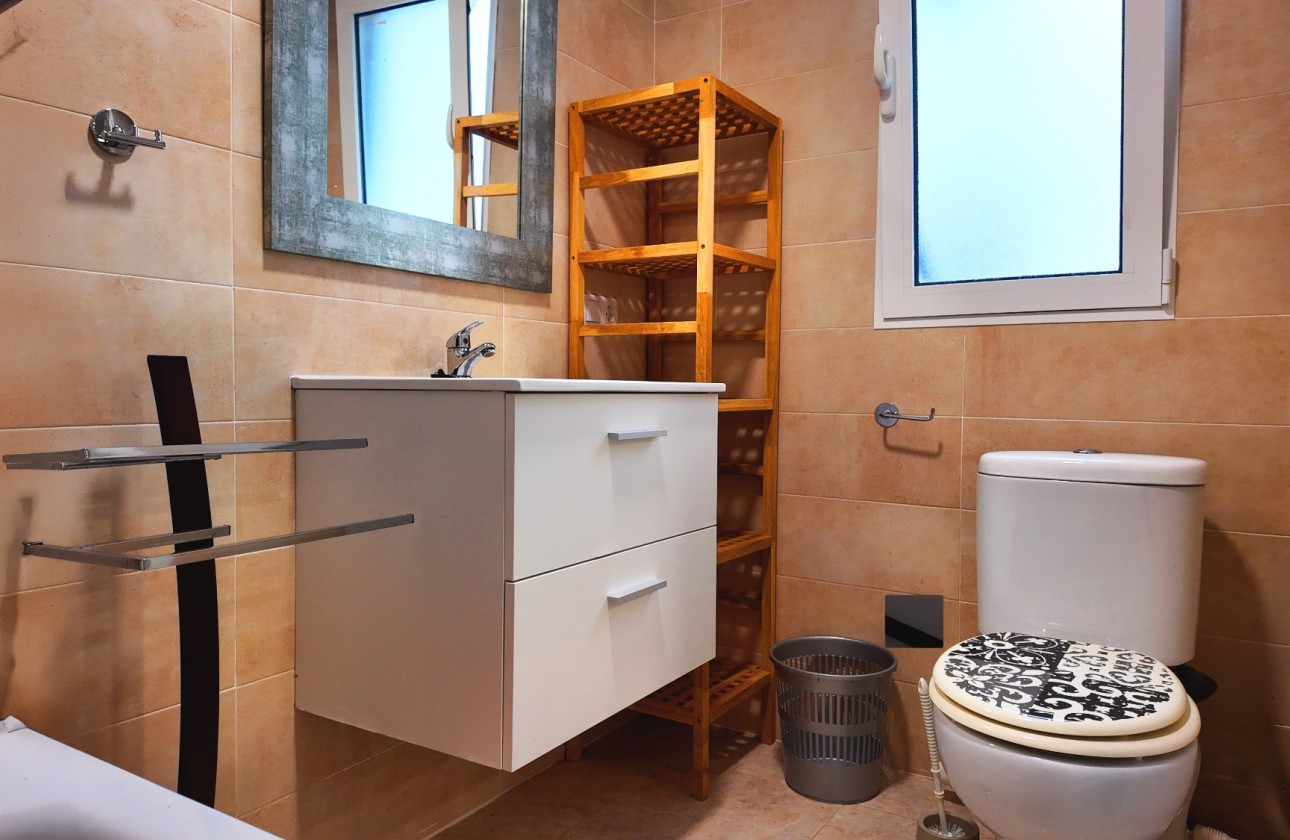 Resale - Apartment - Alicante - Center