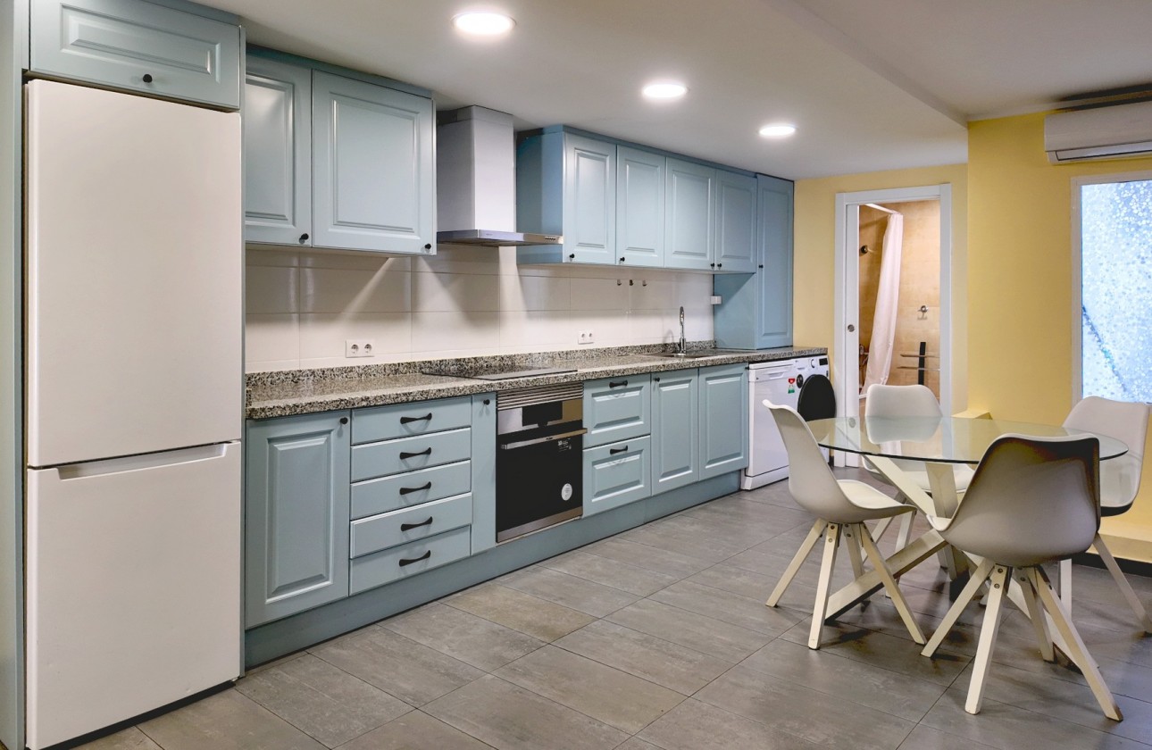 Resale - Apartment - Alicante - Center