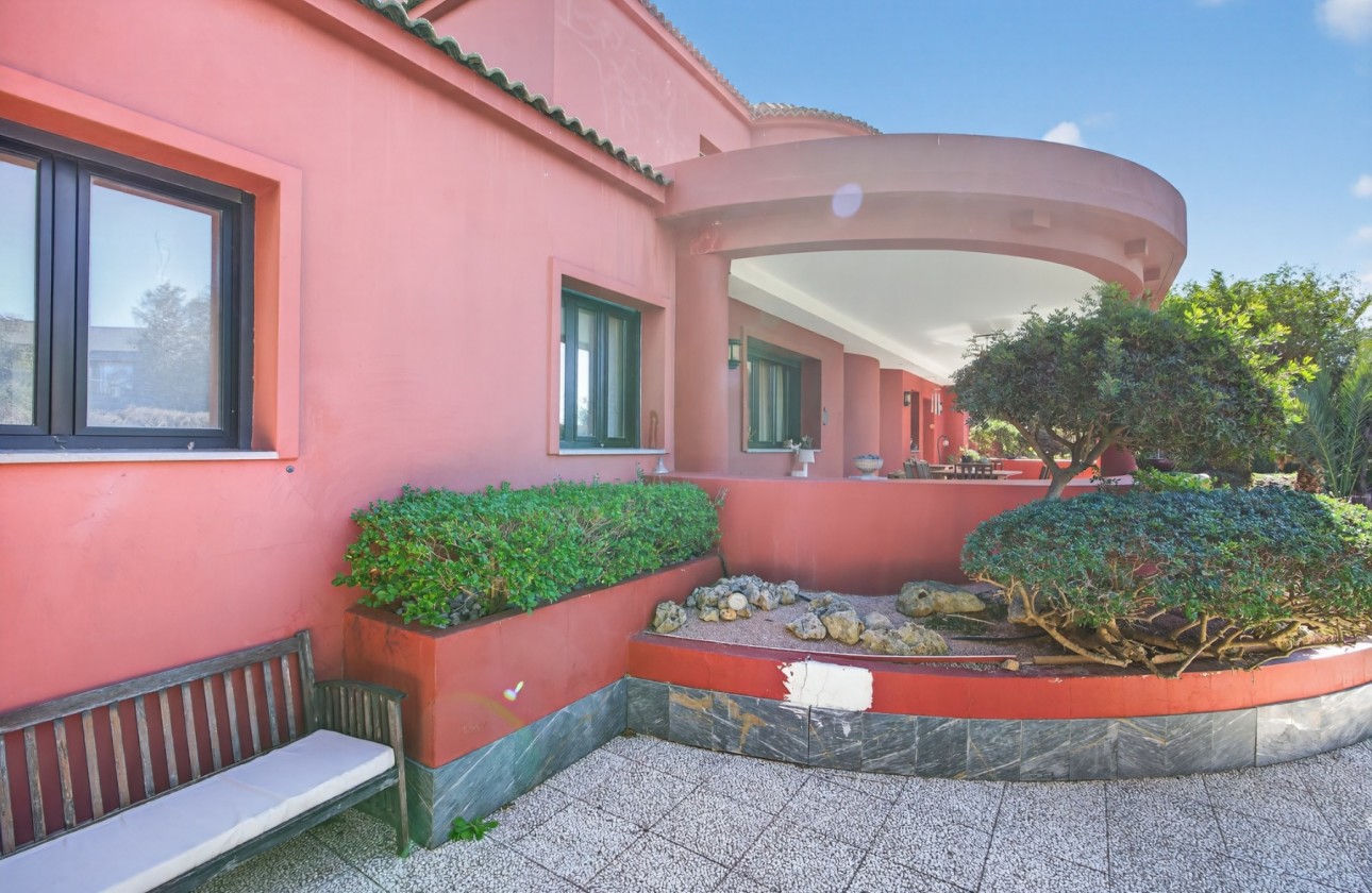 Resale - Villa - Santa Pola