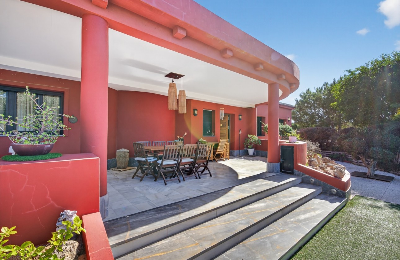 Resale - Villa - Santa Pola