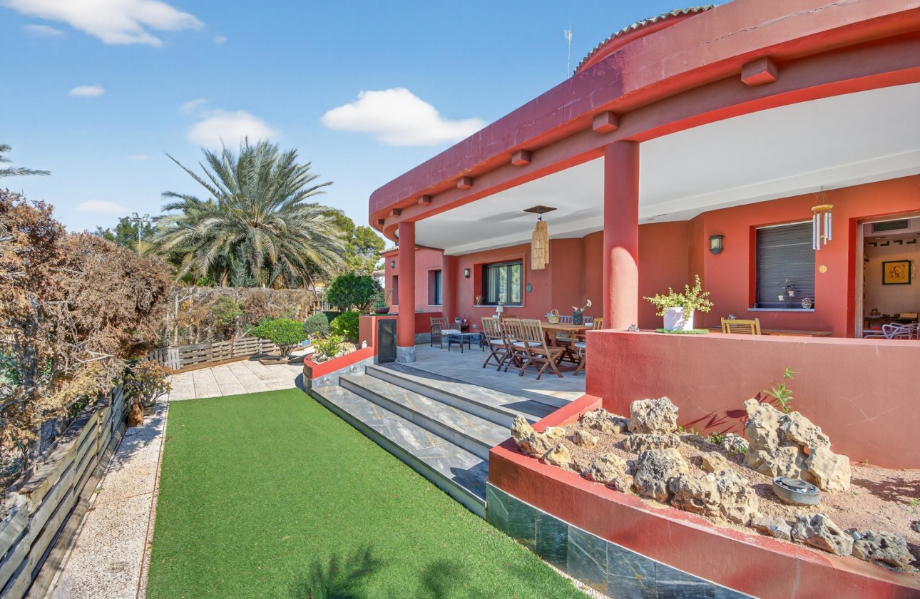 Resale - Villa - Santa Pola