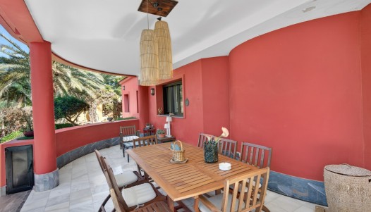 Resale - Villa - Santa Pola