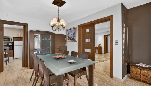 Resale - Villa - Santa Pola