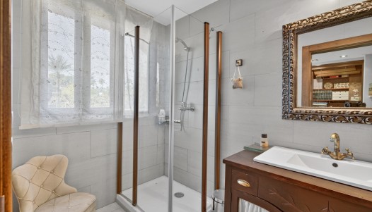 Resale - Villa - Santa Pola