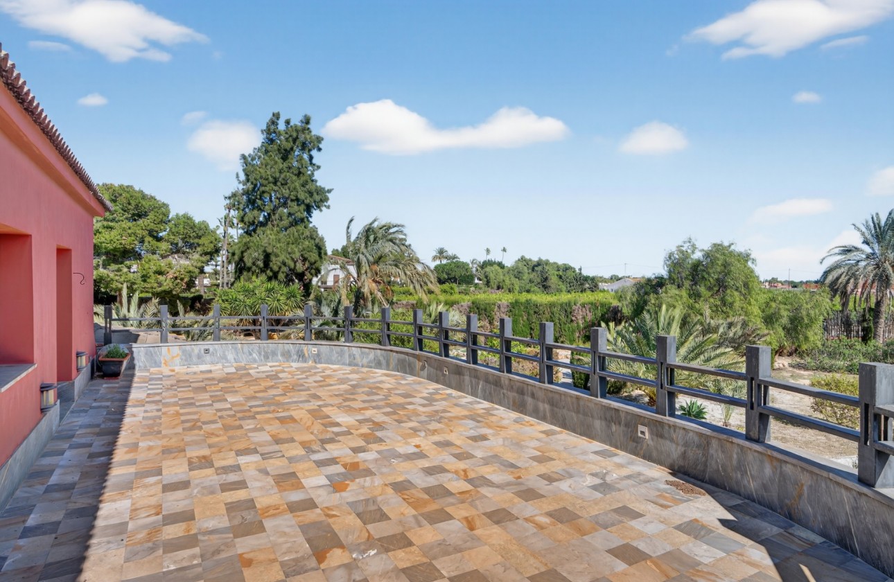 Resale - Villa - Santa Pola