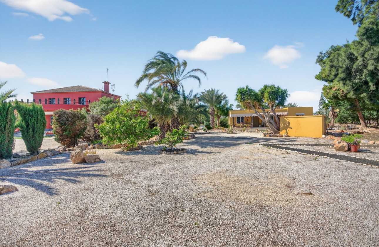 Resale - Villa - Santa Pola