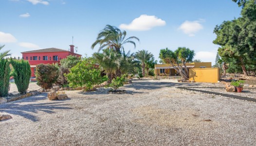 Resale - Villa - Santa Pola