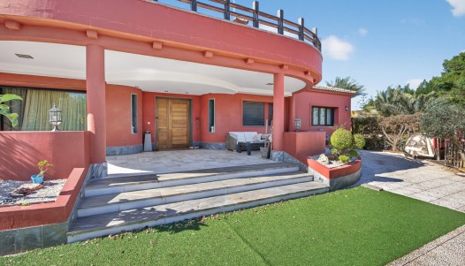 Resale - Villa - Santa Pola
