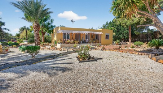 Resale - Villa - Santa Pola