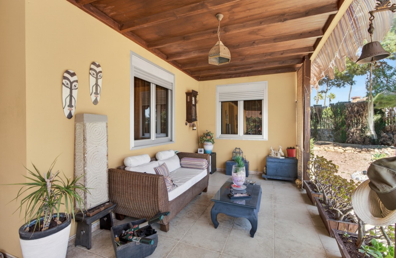 Resale - Villa - Santa Pola