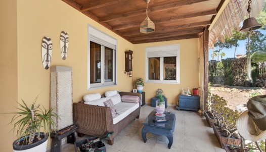 Resale - Villa - Santa Pola