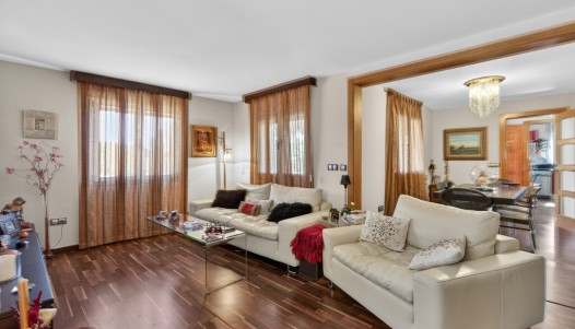 Resale - Villa - Santa Pola