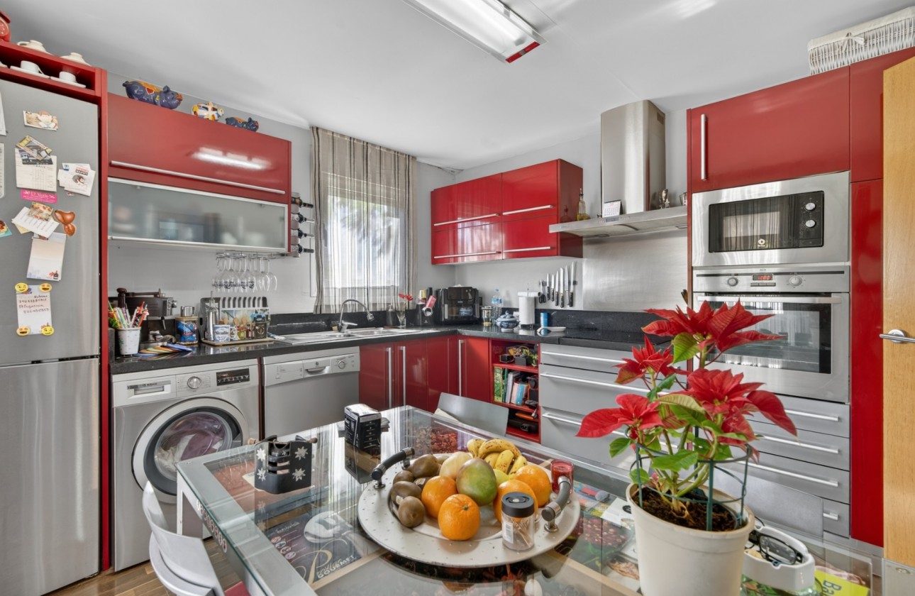 Resale - Villa - Santa Pola