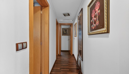 Resale - Villa - Santa Pola