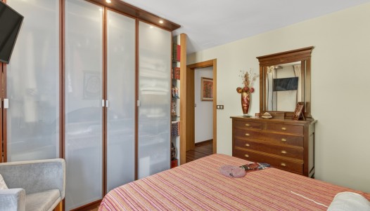 Resale - Villa - Santa Pola