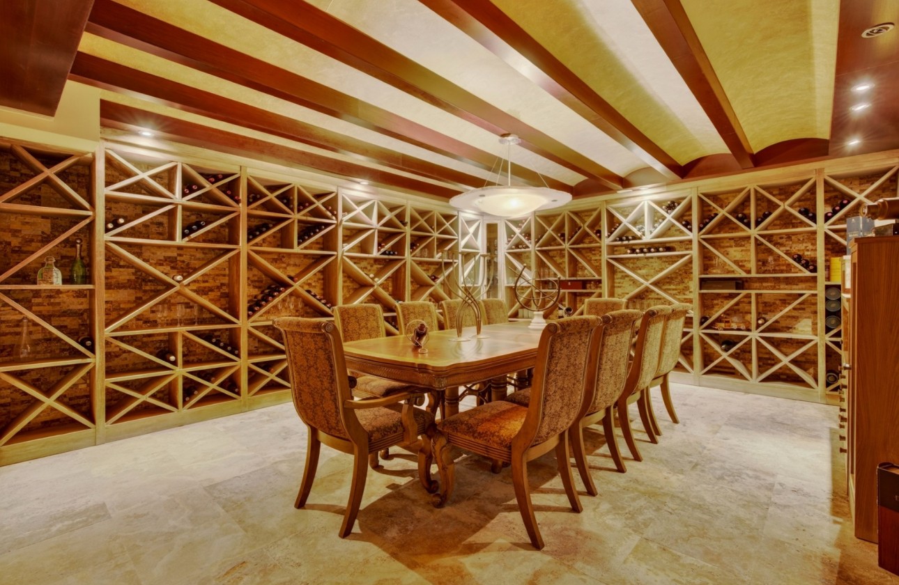 Rynek wtórny -  - Elche