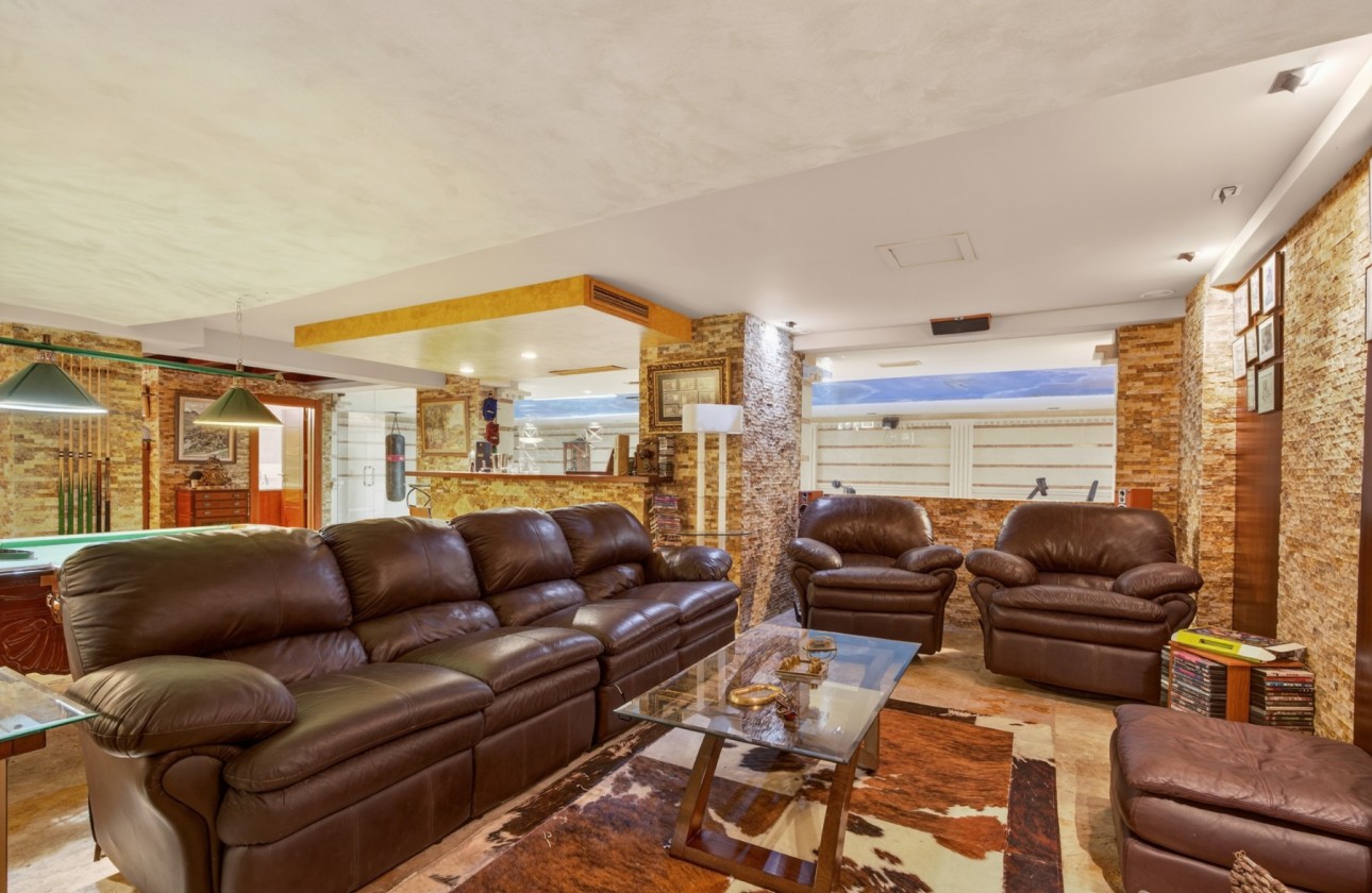 Rynek wtórny -  - Elche