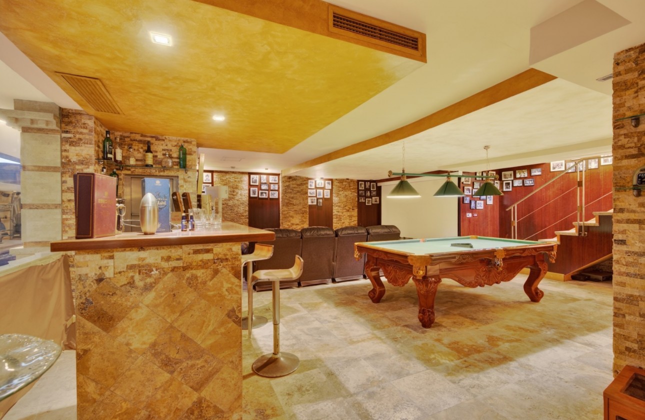 Rynek wtórny -  - Elche