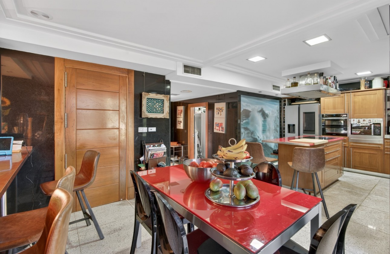 Rynek wtórny -  - Elche