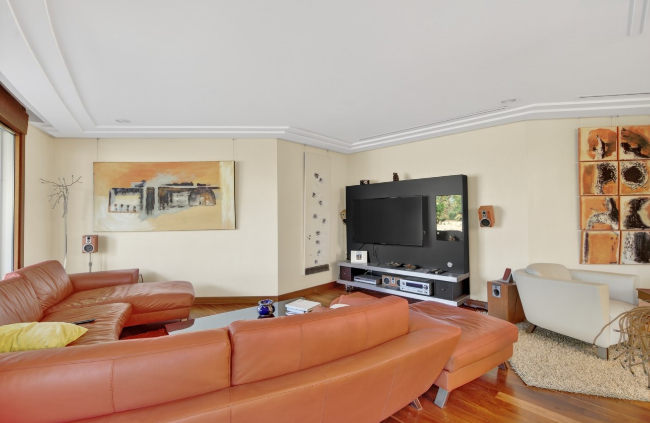 Rynek wtórny -  - Elche