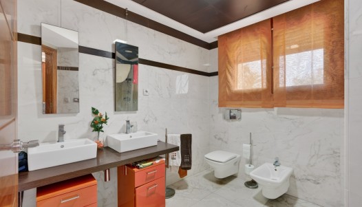 Rynek wtórny -  - Elche