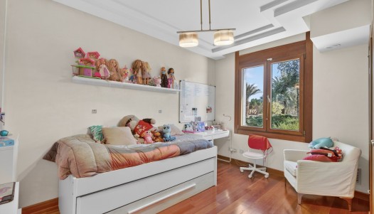 Rynek wtórny -  - Elche