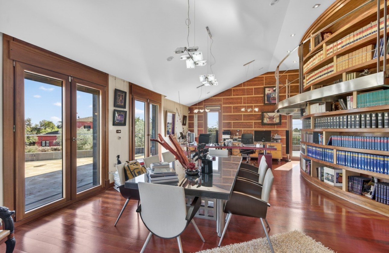 Rynek wtórny -  - Elche