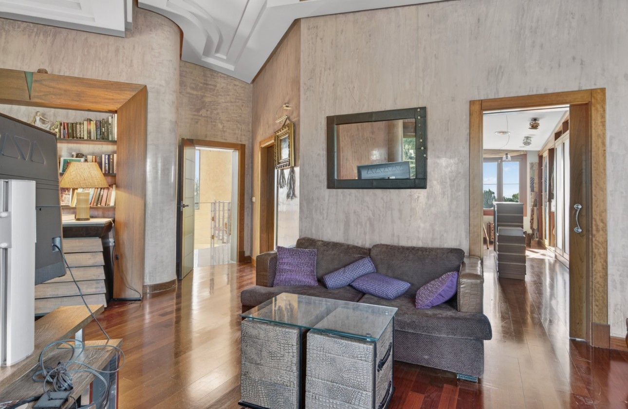 Rynek wtórny -  - Elche