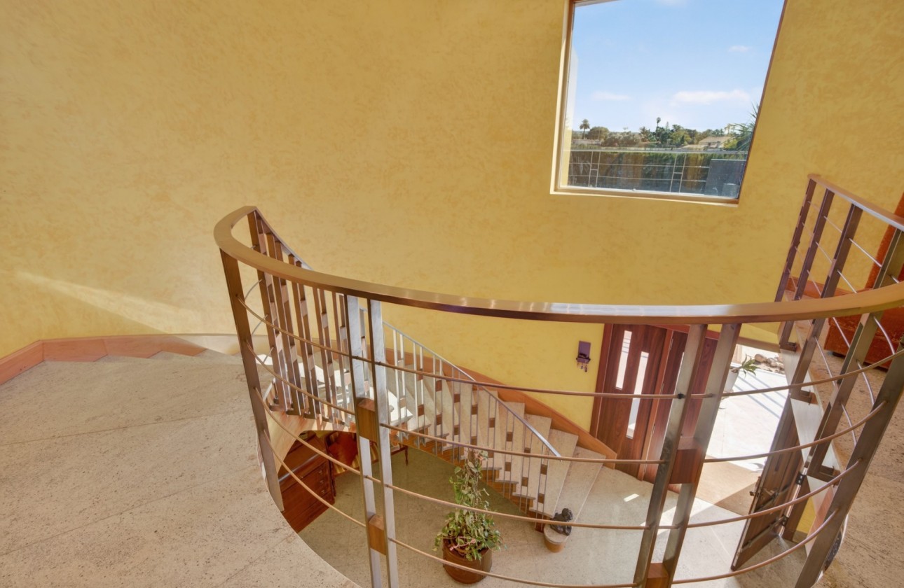 Rynek wtórny -  - Elche