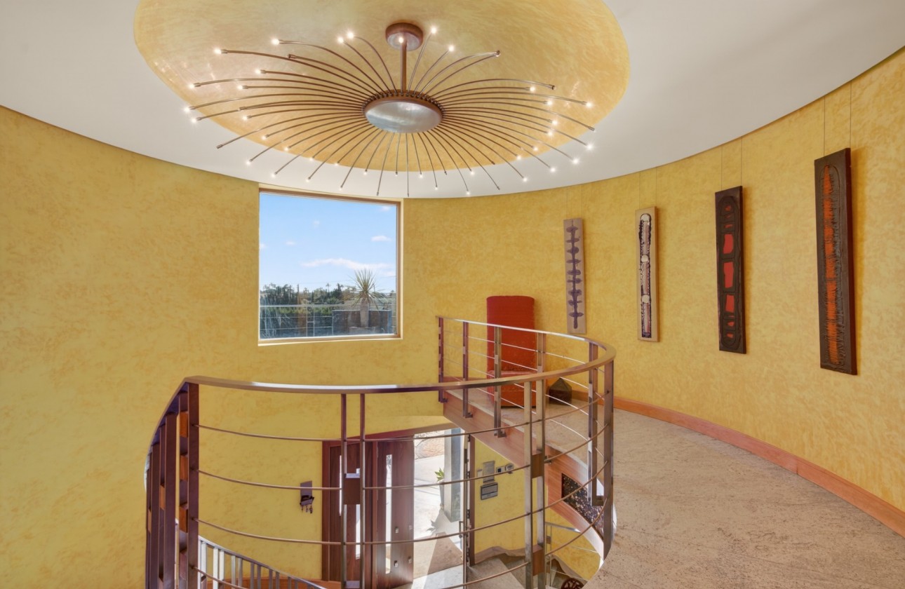 Rynek wtórny -  - Elche