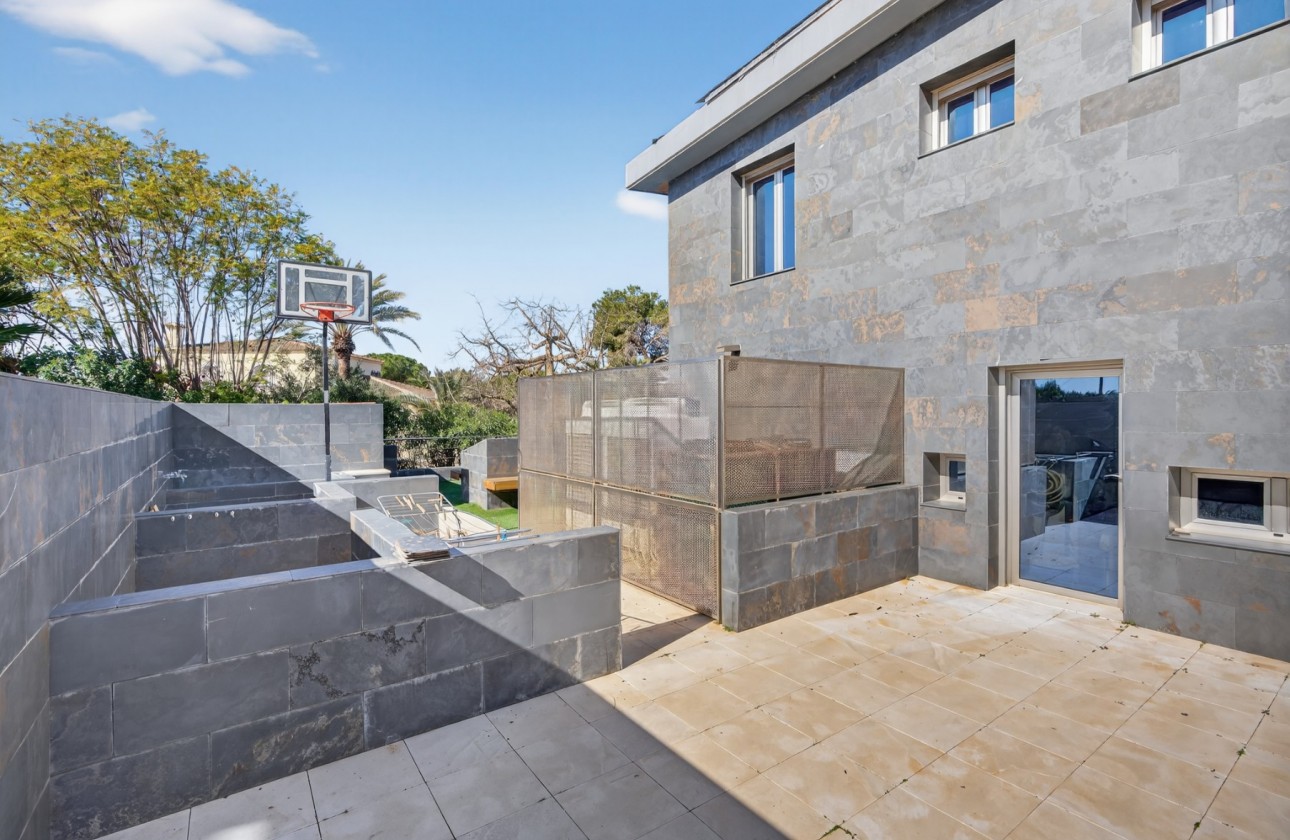 Rynek wtórny -  - Elche